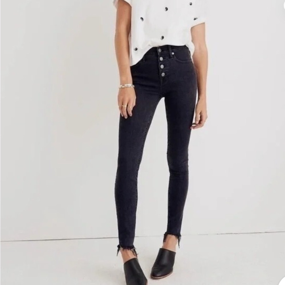 MADEWELL 9” Skinny High-Rise Jeans Faded Black Raw Edge Hem Size 26 Casual Edgy